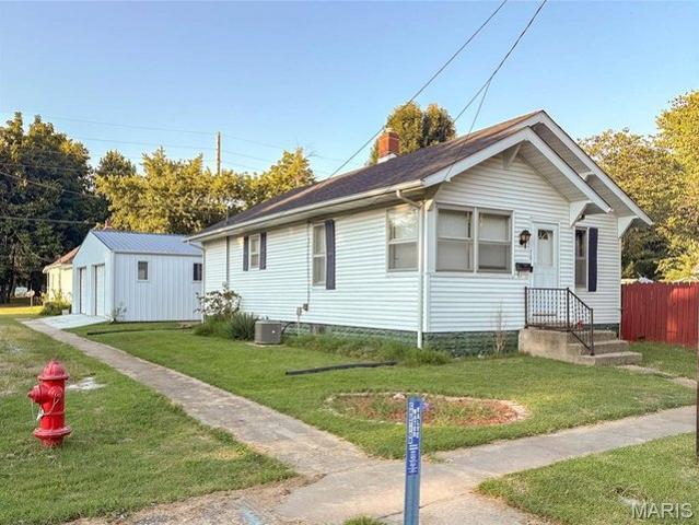 House for sale in Gillespie, Macoupin County