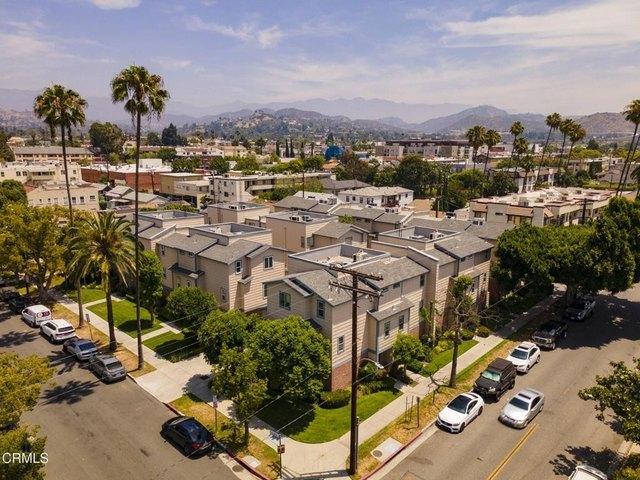 Townhouse for sale in Glendale, California