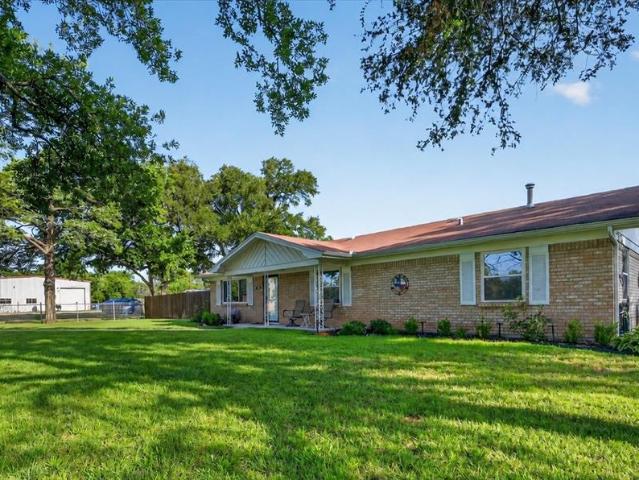 House for sale in Tioga, Texas