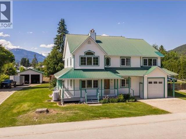 House for sale in Revelstoke, British Columbia