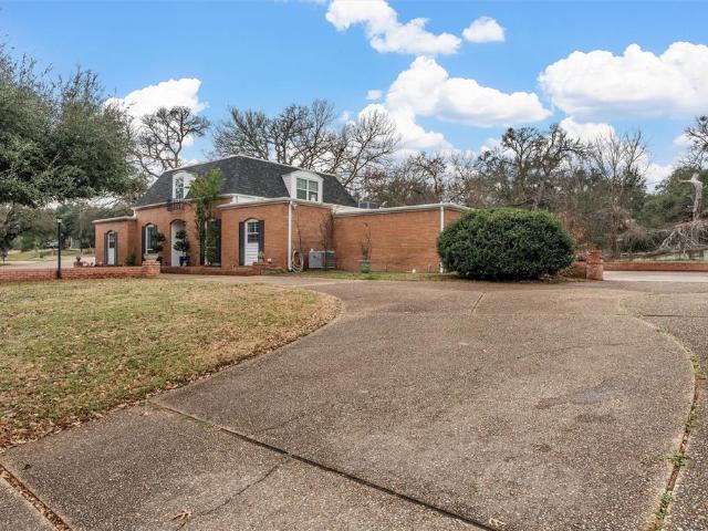 House for sale in Marlin, Texas