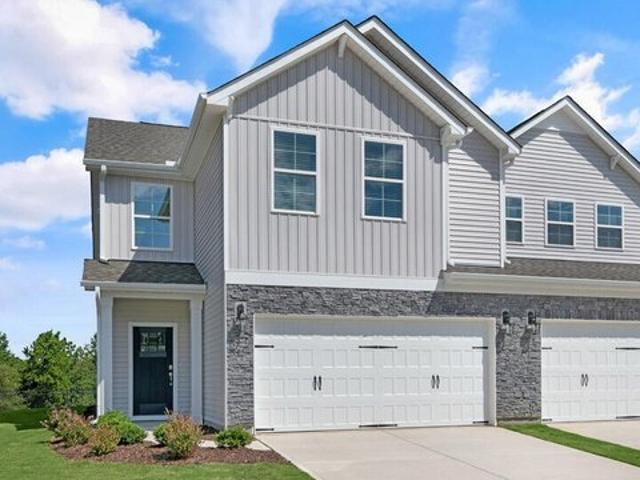 Townhouse for sale in Hillsborough, North Carolina