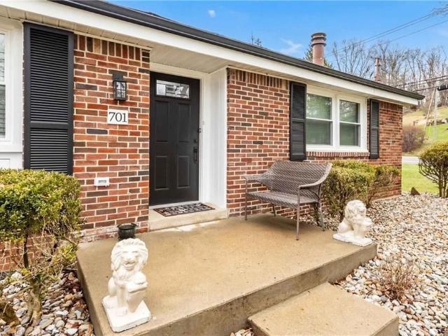 House for sale in Bethel Park, Pennsylvania
