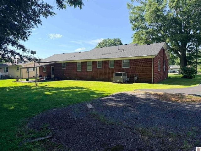 House for sale in Mayfield, Kentucky