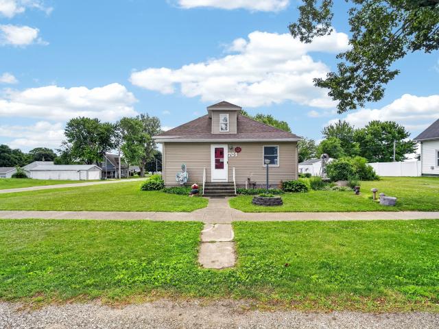House for sale in Guthrie, Iowa