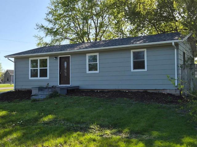 House for sale in Mystic, Iowa