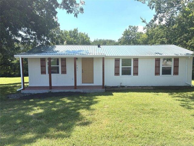 House for sale in Kingston, Oklahoma