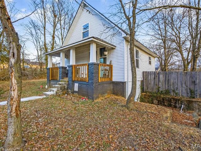 House for sale in Mineral Point, Missouri