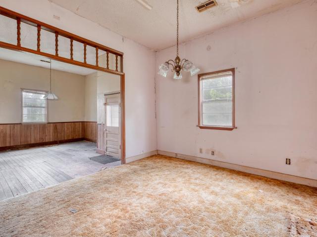 House for sale in Smithville, Texas