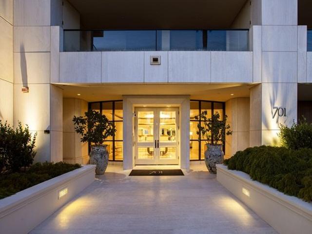 Condo for sale in Santa Monica, California