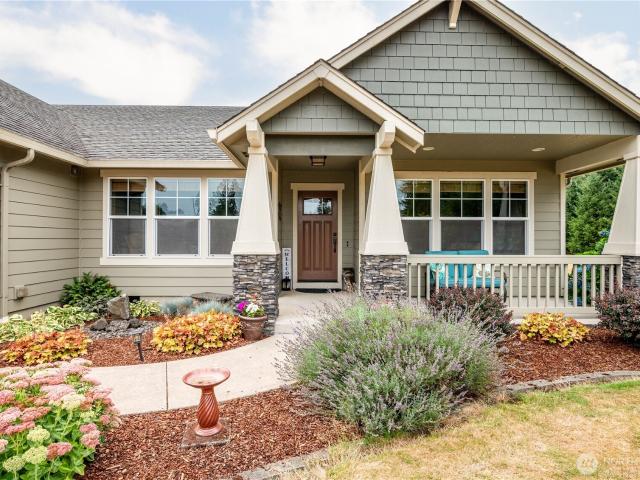House for sale in Castle Rock, Washington