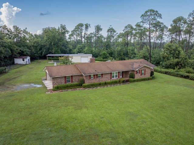 House for sale in Douglas, Coffee County