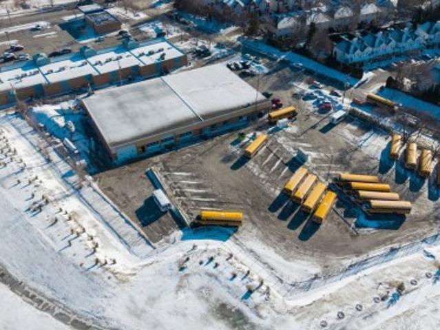 Commercial for rent in Boucherville, Quebec