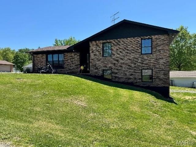 House for sale in Randolph, Illinois
