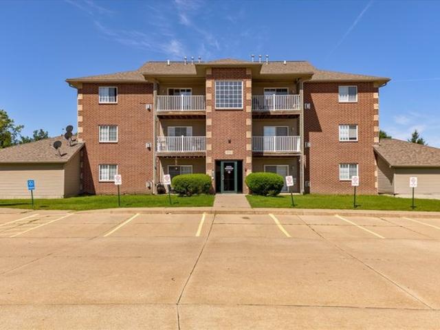 Condo for sale in Grimes, Iowa