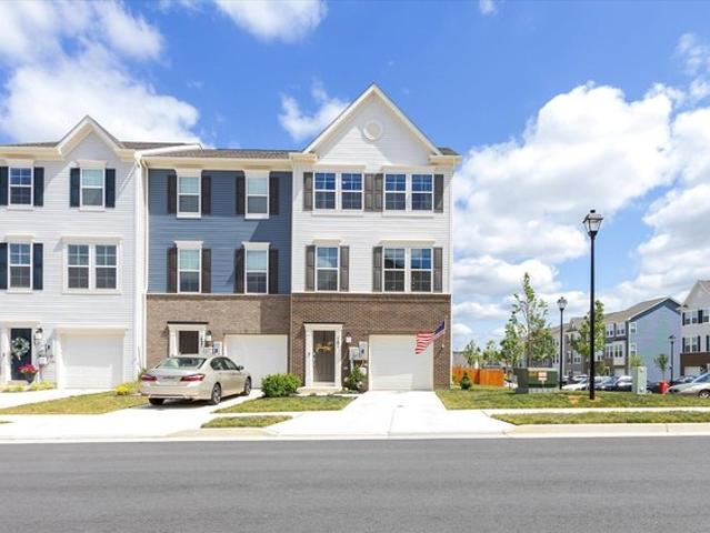 Townhouse for sale in Charles Town, West Virginia