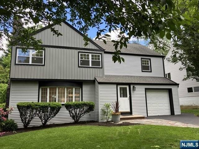 House for sale in Teaneck, New Jersey
