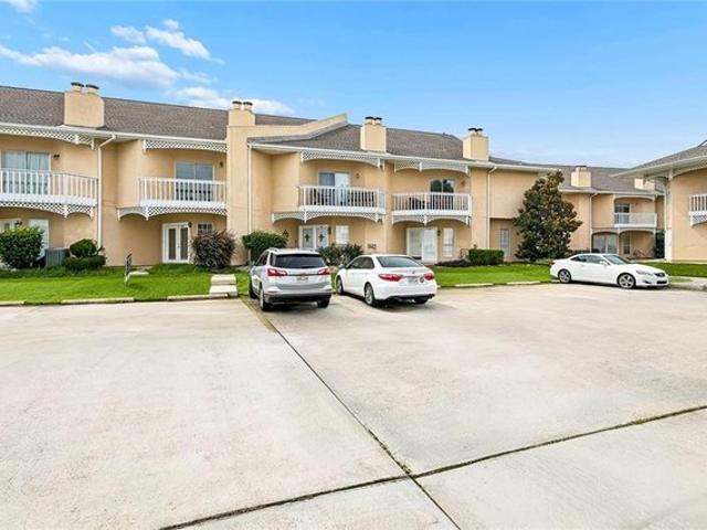 Condo for sale in Mandeville, Louisiana