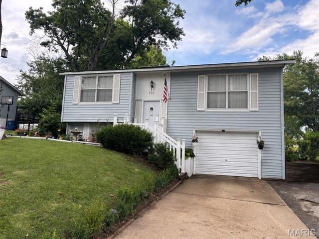 House for sale in Bethalto, Illinois