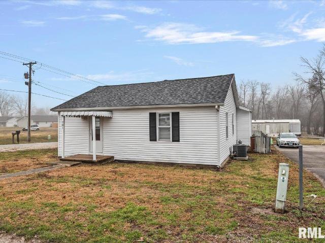 Property for sale in Edinburg, Illinois