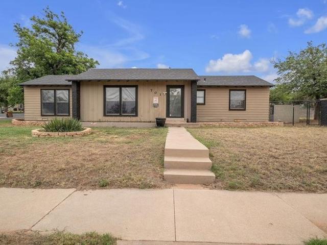 House for sale in Howard, Texas
