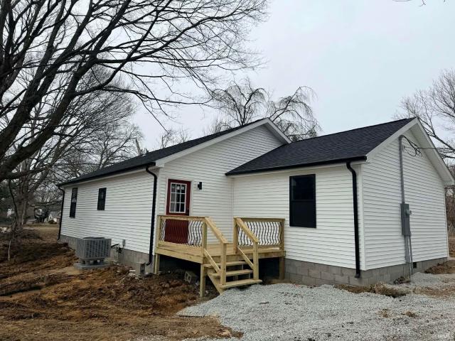 House for sale in Bruceville, Indiana
