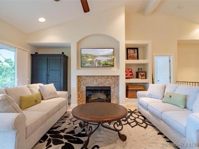 Townhouse for sale in Eldon