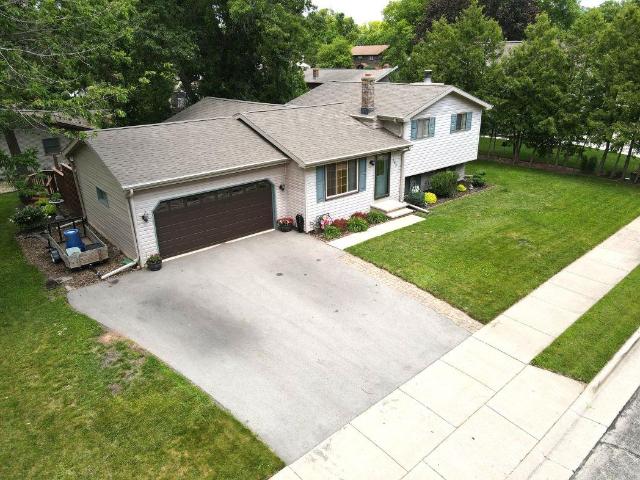 House for sale in Little Chute, Wisconsin