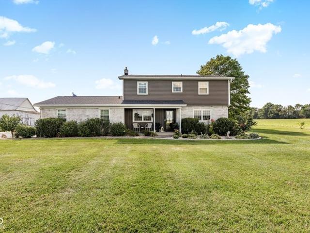 House for sale in Pittsboro, Indiana