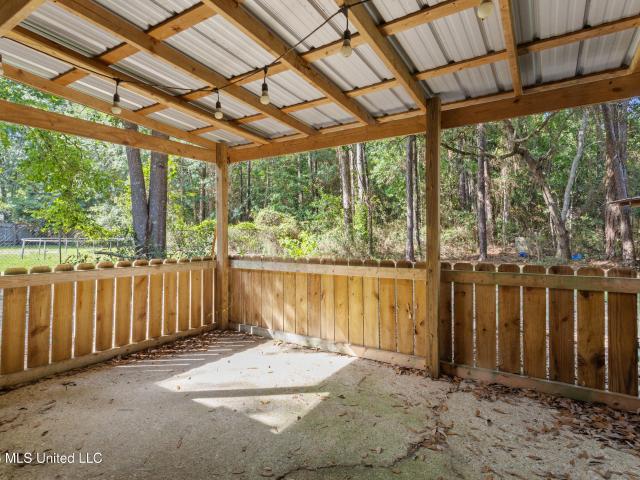 House for sale in Ocean Springs, Mississippi