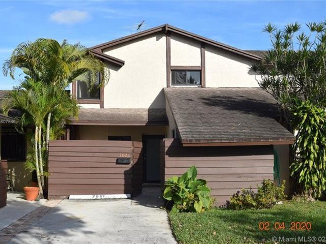 Townhouse for rent in Miami, Florida