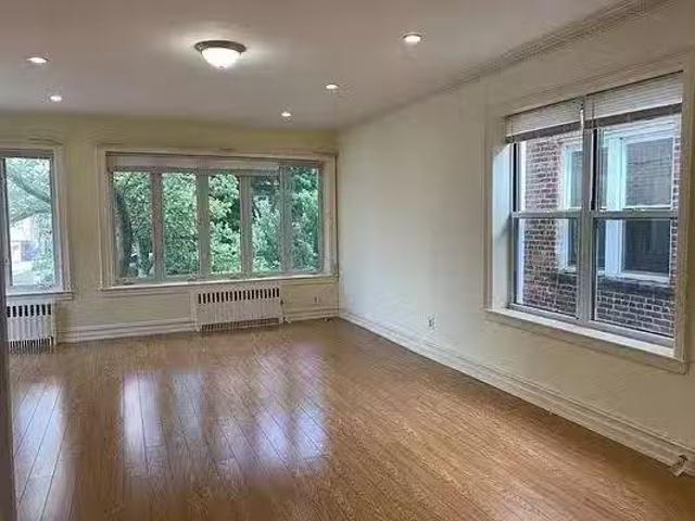 House for rent in Ridgewood House for rent in Ridgewood