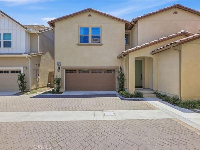 Condo for sale in Fontana, San Bernardino County