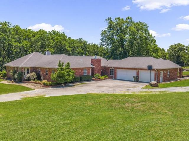 House for sale in Carter, Oklahoma