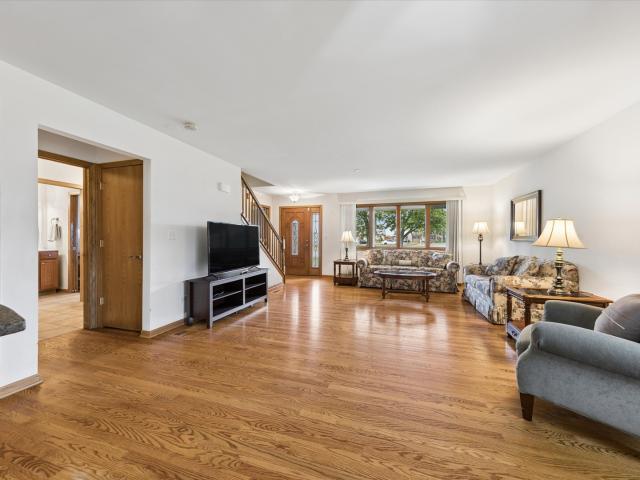 House for sale in Bridgeview, Cook County