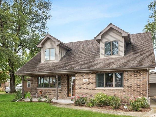 House for sale in Bridgeview, Cook County