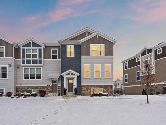Townhouse for sale in Hennepin, Minnesota
