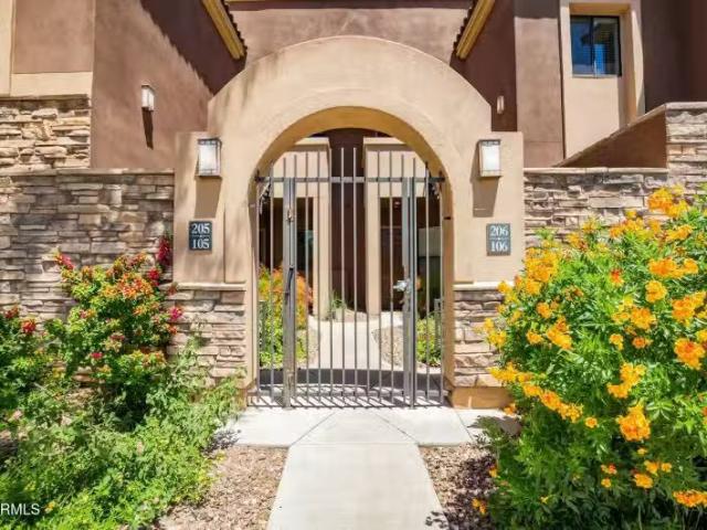 Condo for sale in Paradise Valley