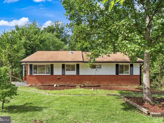 House for sale in Columbia Pines, Annandale