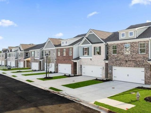 Townhouse for sale in Conyers, Georgia