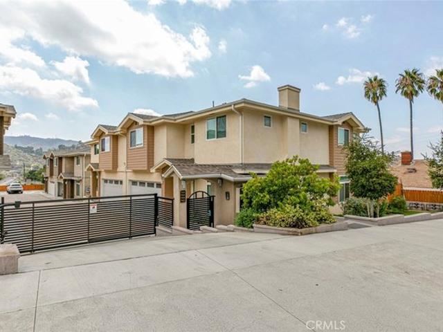 Townhouse for sale in Tujunga, Los Angeles