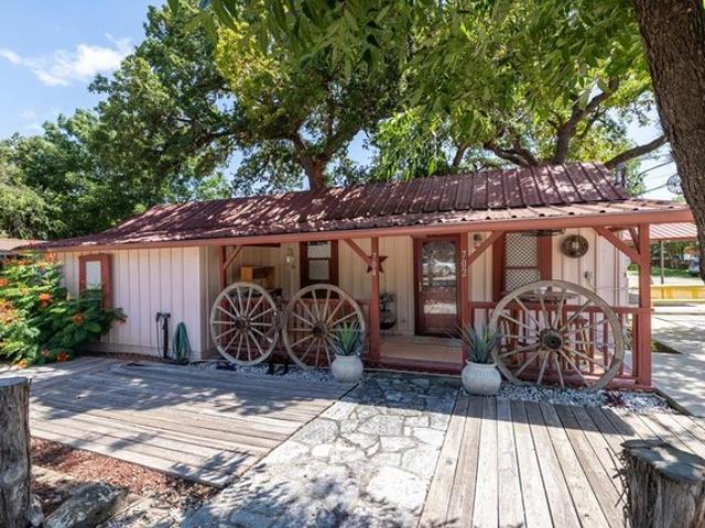 House for sale in Bandera, Texas