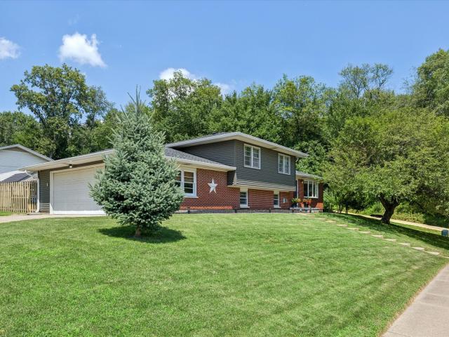 House for sale in Clinton, Iowa