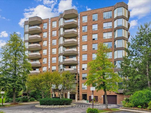 Condo for sale in Oakville, Ontario