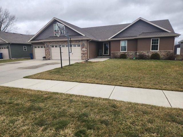 House for sale in Demotte, Indiana