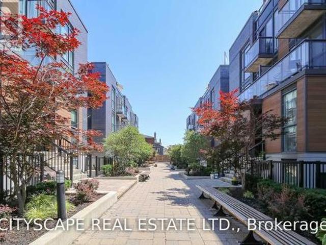 Townhouse for rent in Woburn, Ontario