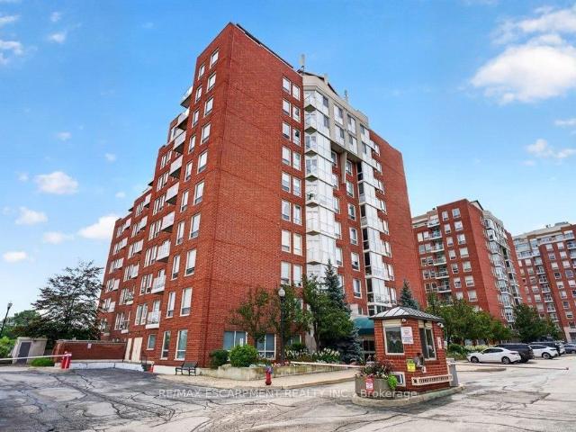 Condo for sale in Oakville, Ontario