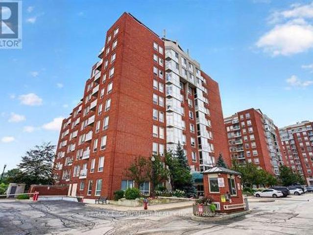 Condo for sale in Oakville, Ontario