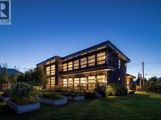 House for sale in Golden, British Columbia