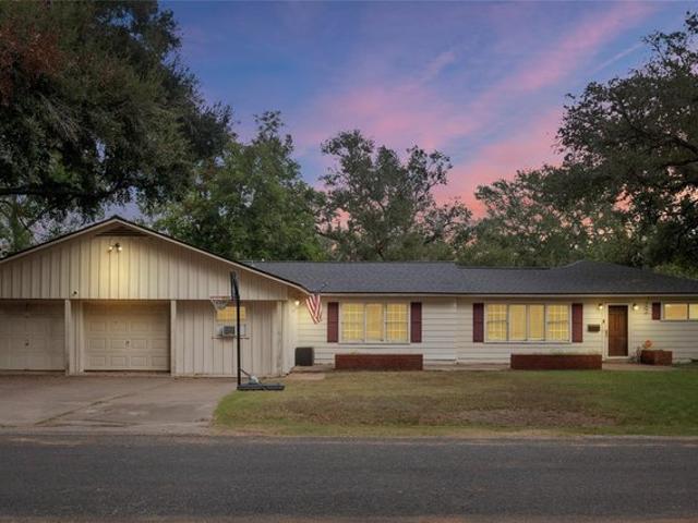 House for sale in Wharton, Texas